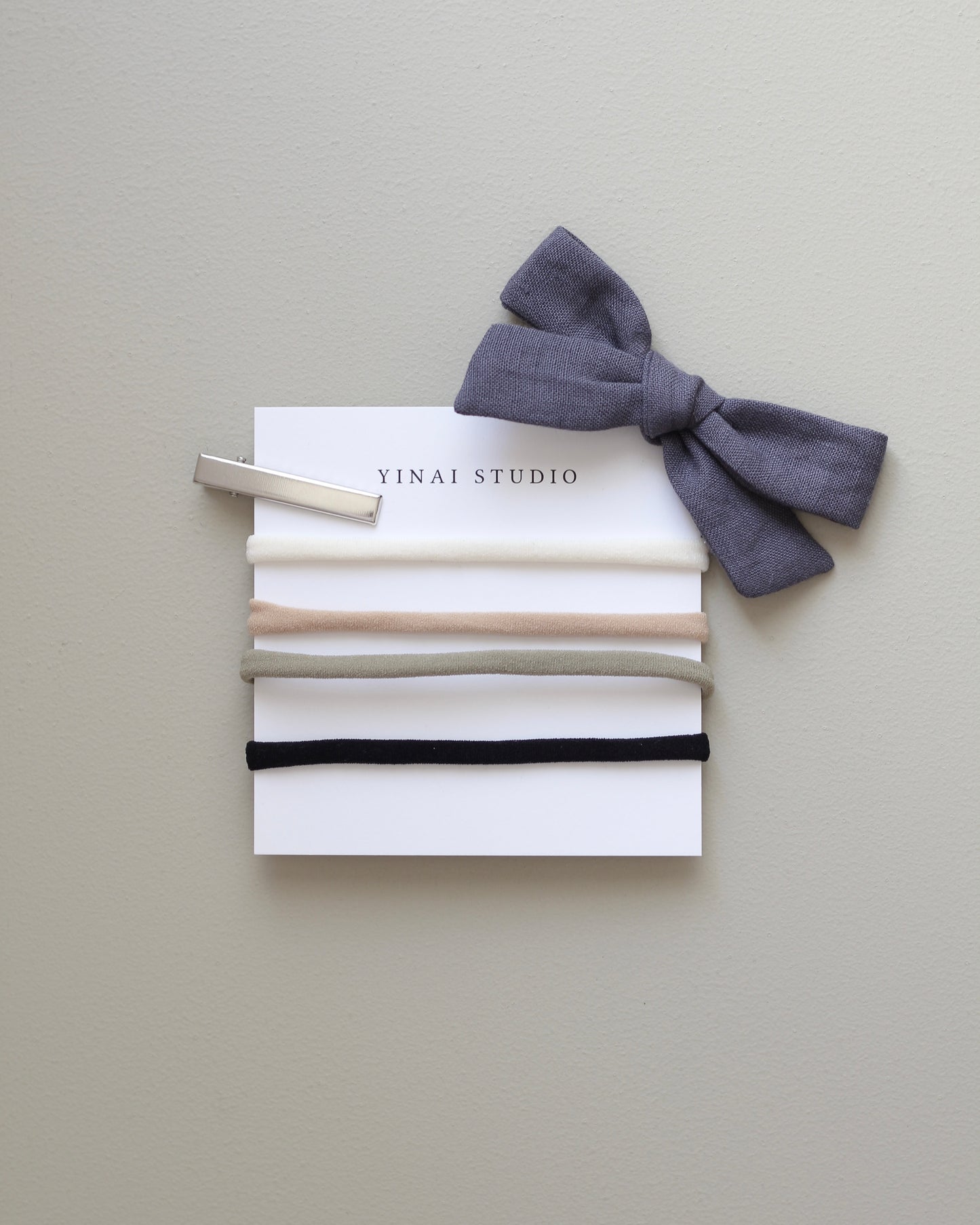 BOW CLIP / HEADBAND [medium] - navy gray