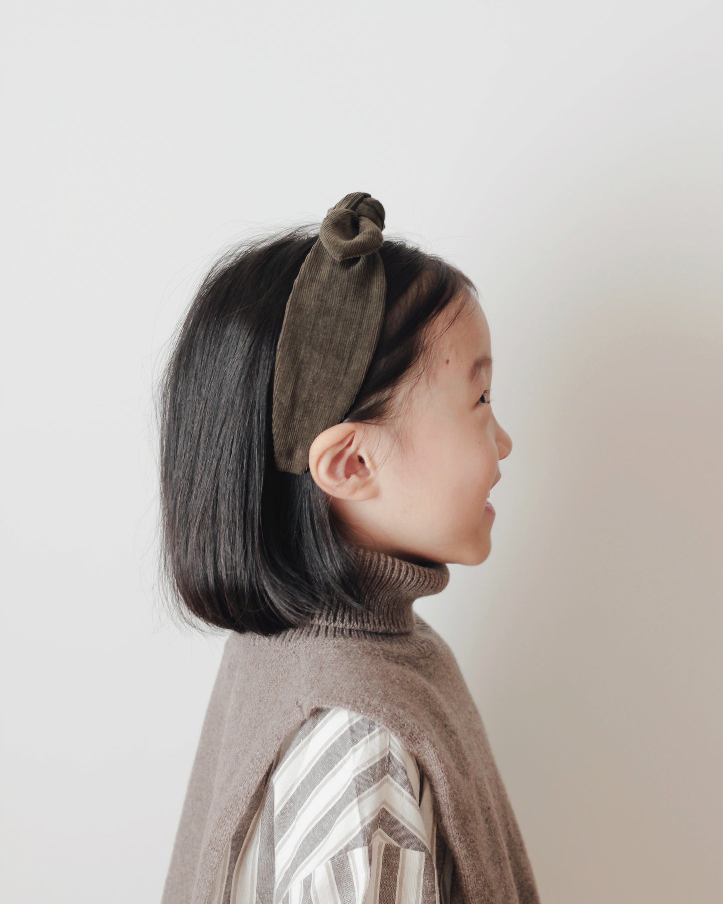 BOW HEADBAND [original] - corduroy, olive