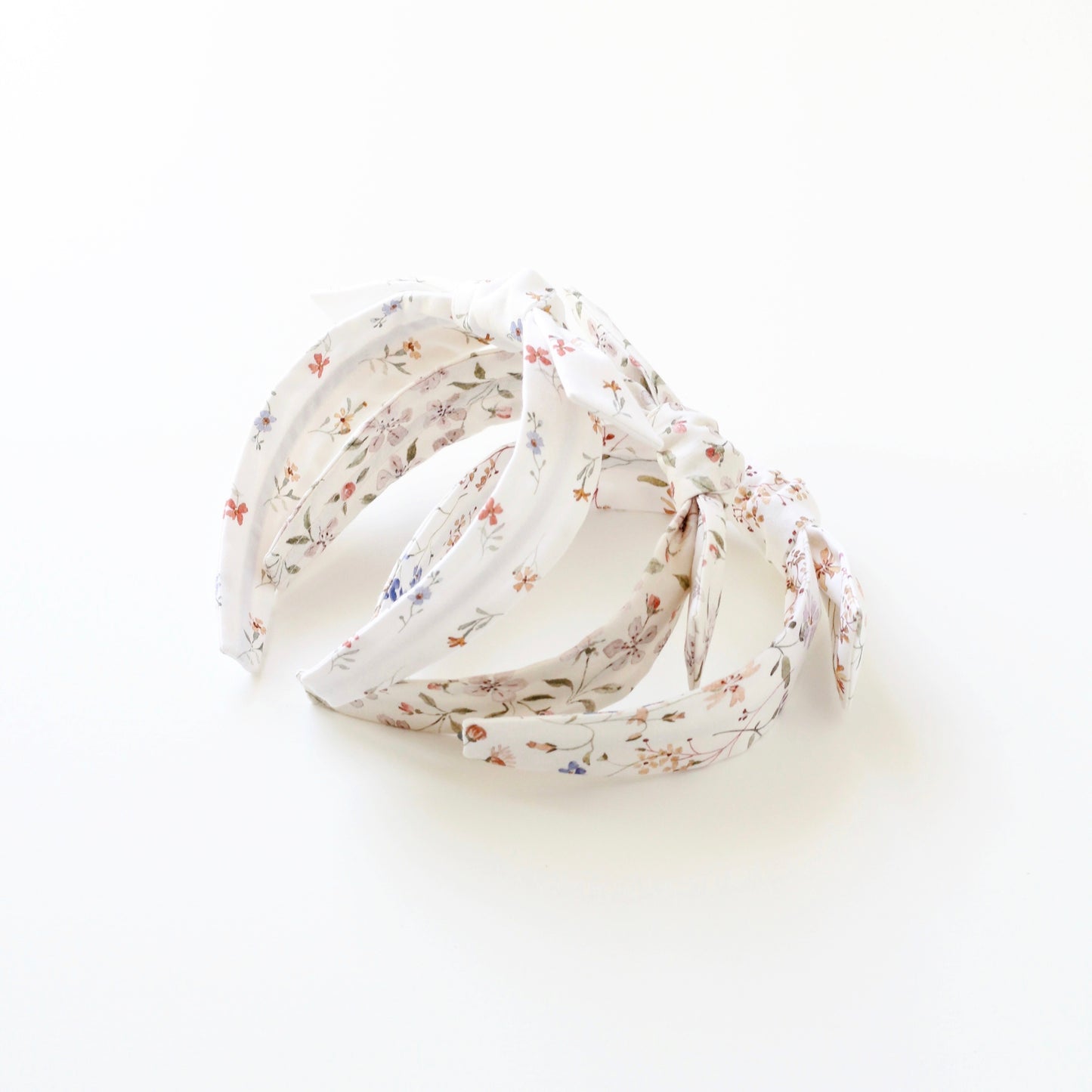 BOW HEADBAND [picnic] - Apple blossoms, cream