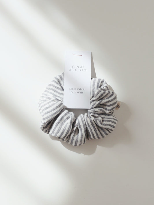 SCRUNCHIE [Stripe, gray/white]