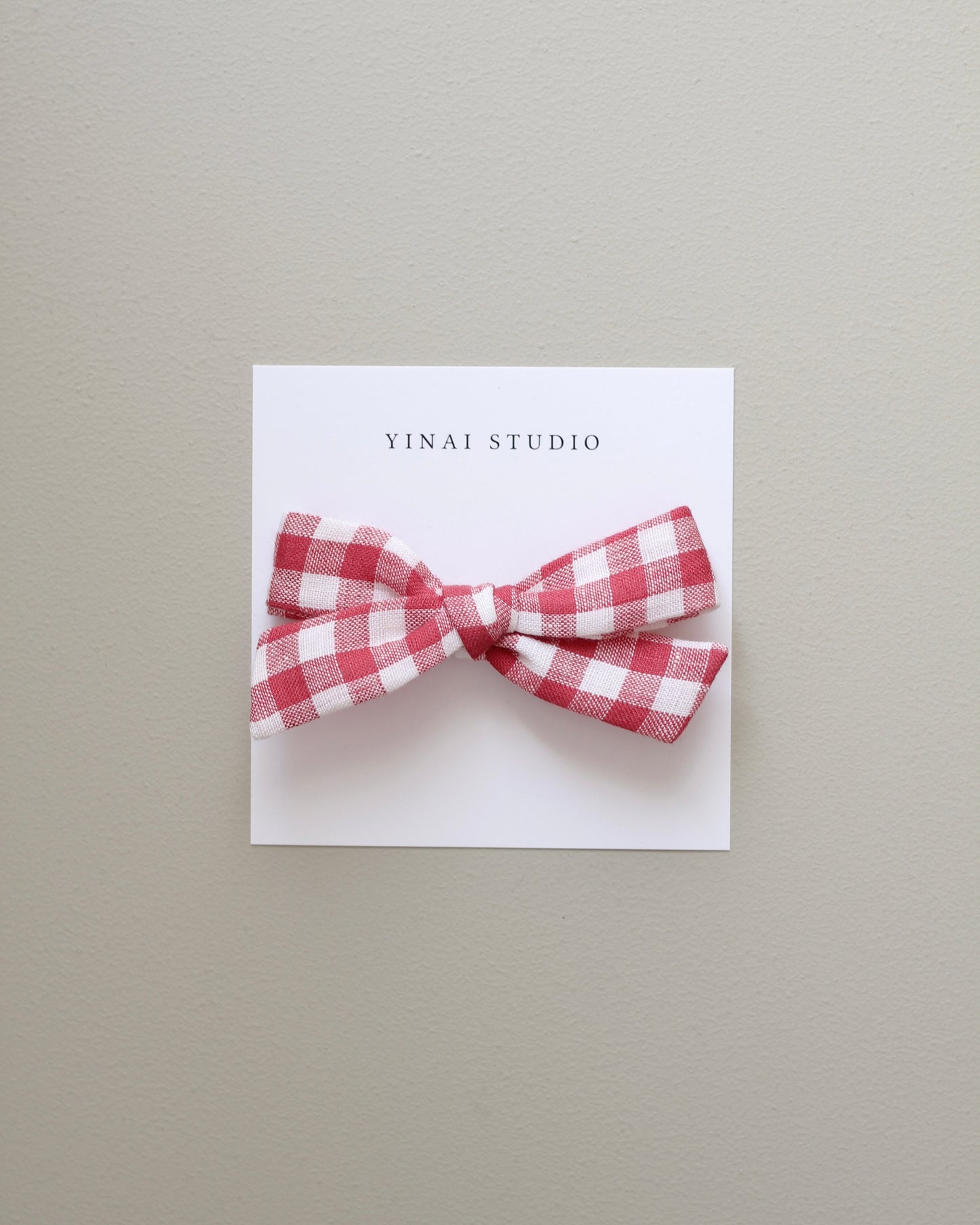 BOW CLIP / HEADBAND [medium] - Gingham plaid, red/white