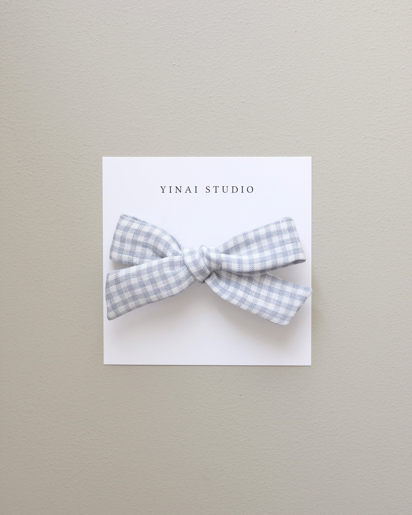 BOW CLIP / HEADBAND [medium] - Gingham plaid, light blue/white