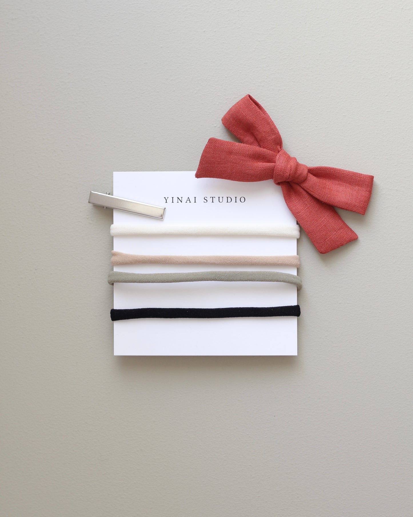 BOW CLIP / HEADBAND [medium] - orange red