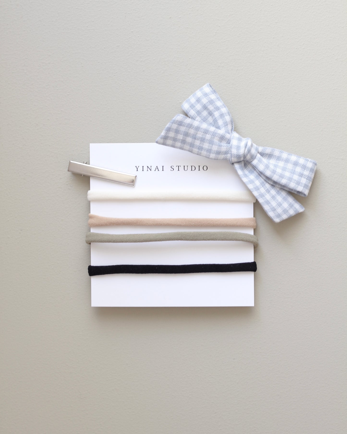 BOW CLIP / HEADBAND [medium] - Gingham plaid, light blue/white