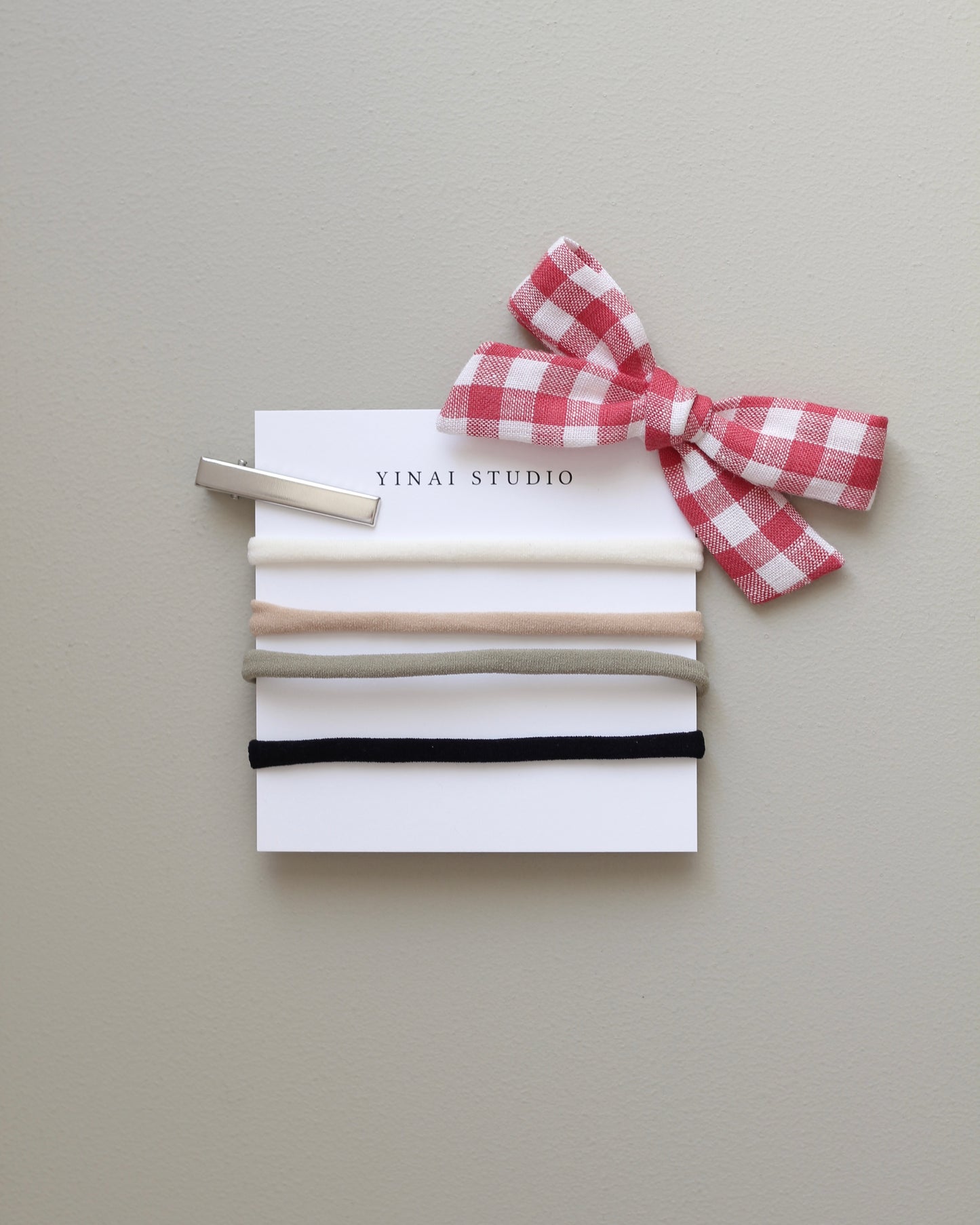 BOW CLIP / HEADBAND [medium] - Gingham plaid, red/white